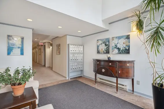 102 1535 Chesterfield Avenue, North Vancouver For Sale - image 26