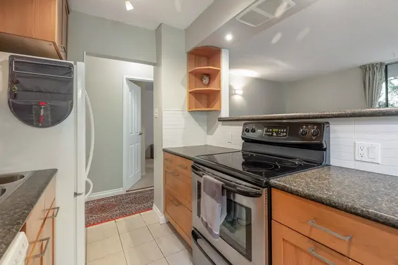 602 2020 Fullerton Avenue, North Vancouver For Sale - image 5