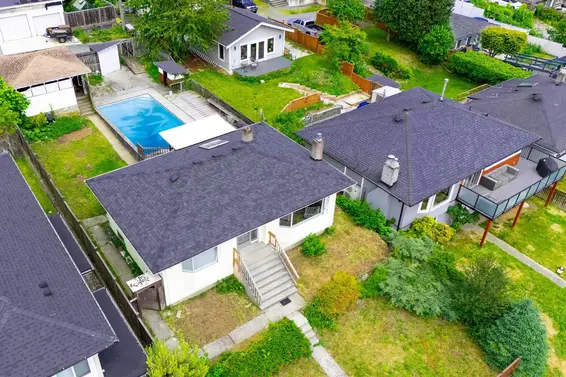 822 East 4th Street, North Vancouver For Sale - image 3