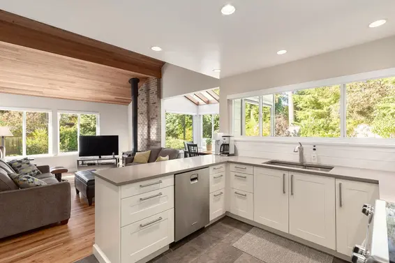 4132 Virginia Crescent, North Vancouver For Sale - image 11