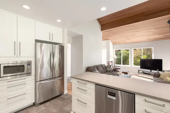 4132 Virginia Crescent, North Vancouver For Sale - image 12
