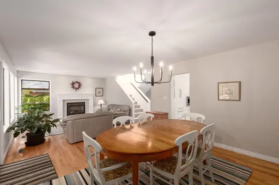 4132 Virginia Crescent, North Vancouver For Sale - image 15