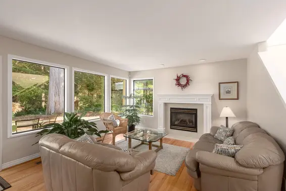 4132 Virginia Crescent, North Vancouver For Sale - image 17