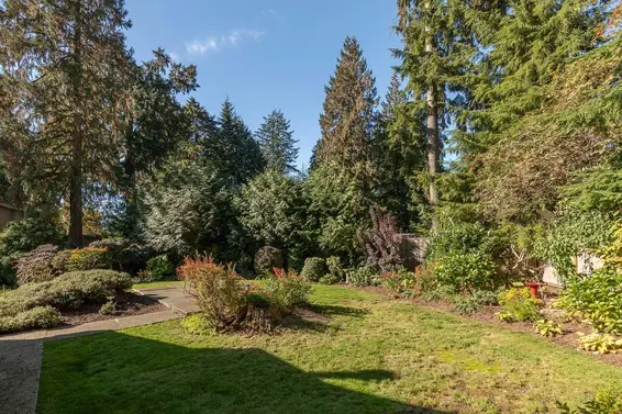 4132 Virginia Crescent, North Vancouver For Sale - image 39