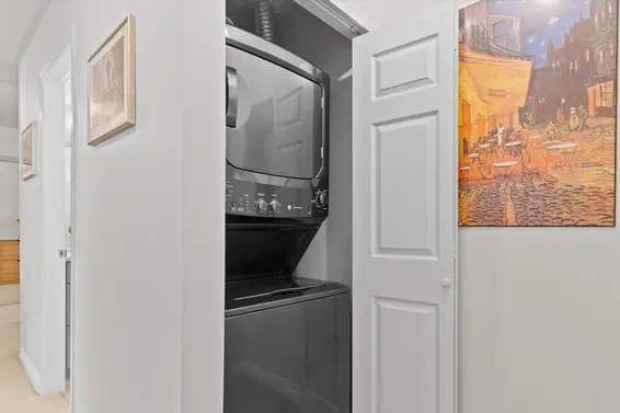 411 1000 Bowron Court, North Vancouver For Sale - image 20