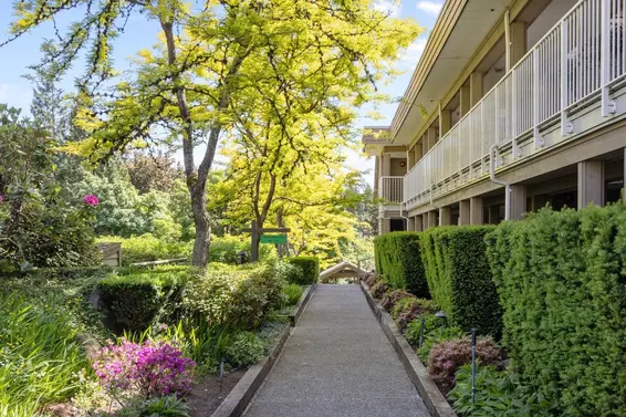 411 1000 Bowron Court, North Vancouver For Sale - image 24
