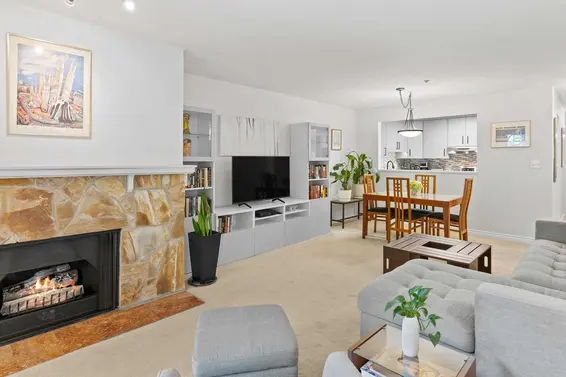 411 1000 Bowron Court, North Vancouver For Sale - image 5