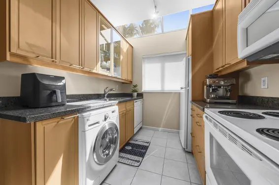 302 827 West 16 Street, North Vancouver For Sale - image 13