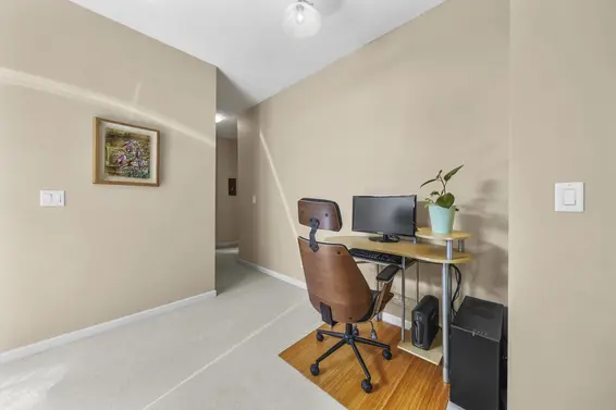 302 827 West 16 Street, North Vancouver For Sale - image 14