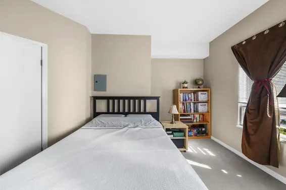 302 827 West 16 Street, North Vancouver For Sale - image 8