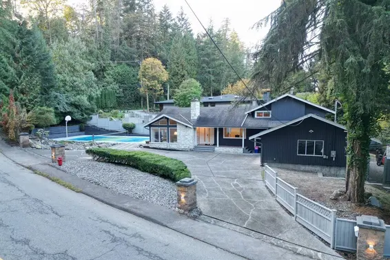 5540 Marine Drive, West Vancouver
