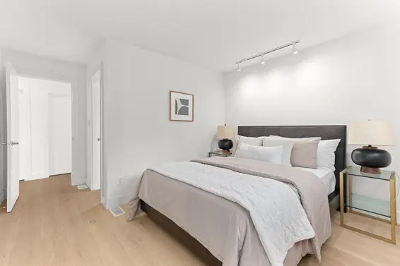 5540 Marine Drive, West Vancouver For Sale - image 20