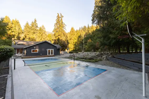 5540 Marine Drive, West Vancouver For Sale - image 35