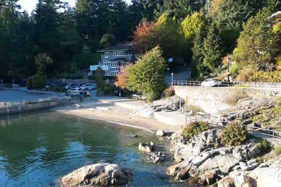 5540 Marine Drive, West Vancouver For Sale - image 39