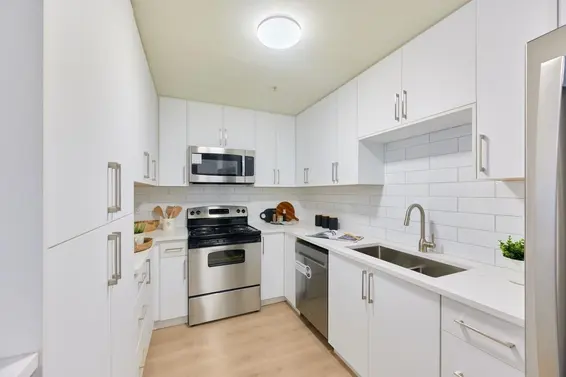 313 855 West 16th Street, North Vancouver For Sale - image 10