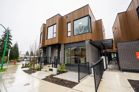 3161 Canfield Crescent, North Vancouver