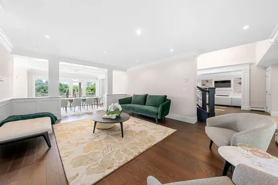 1259 West Keith Road, North Vancouver For Sale - image 15