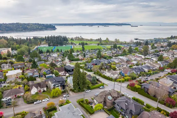 1092 Duchess Avenue, West Vancouver For Sale - image 38