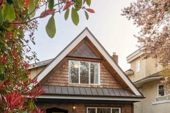 261 East 4th Street, North Vancouver