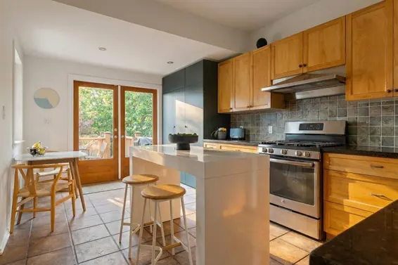 261 East 4th Street, North Vancouver For Sale - image 11