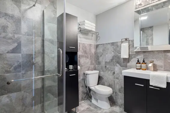 261 East 4th Street, North Vancouver For Sale - image 22