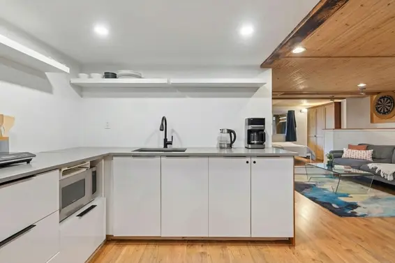 261 East 4th Street, North Vancouver For Sale - image 23