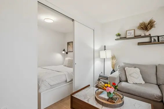 201 1519 Crown Street, North Vancouver For Sale - image 17