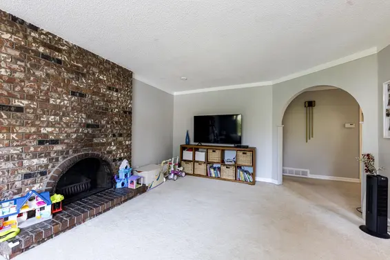 3466 Upton Road, North Vancouver For Sale - image 16