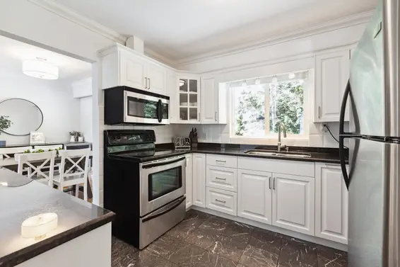 1643 Arborlynn Drive, North Vancouver For Sale - image 11