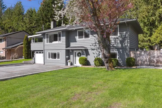 1643 Arborlynn Drive, North Vancouver For Sale - image 2