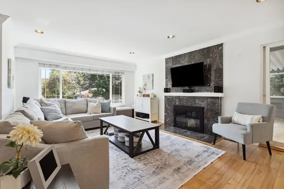 1643 Arborlynn Drive, North Vancouver For Sale - image 5
