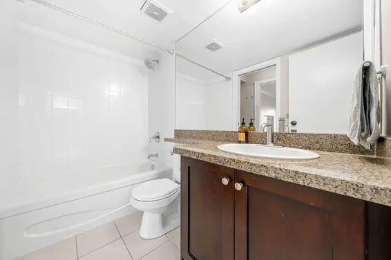 301 235 West 4th Street, North Vancouver For Sale - image 16