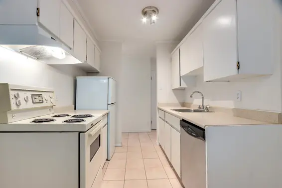 1212 2016 Fullerton Avenue, North Vancouver For Sale - image 6