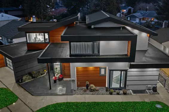 1075 Belvedere Drive, North Vancouver
