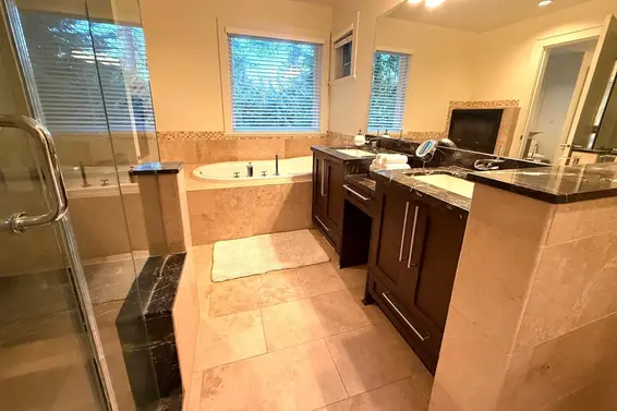 1017 Canyon Boulevard, North Vancouver For Sale - image 11
