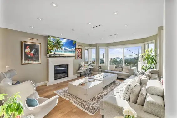 1388 21st Street, West Vancouver For Sale - image 3