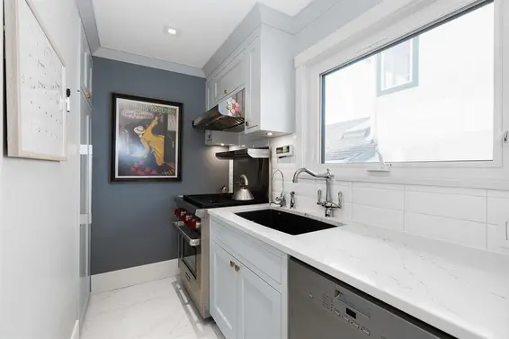 1388 21st Street, West Vancouver For Sale - image 8