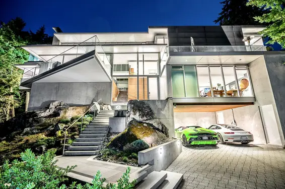 4249A Rockbank Place, West Vancouver For Sale - image 2