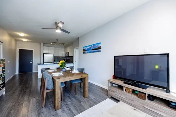 301 2665 Mountain Highway, North Vancouver For Sale - image 11