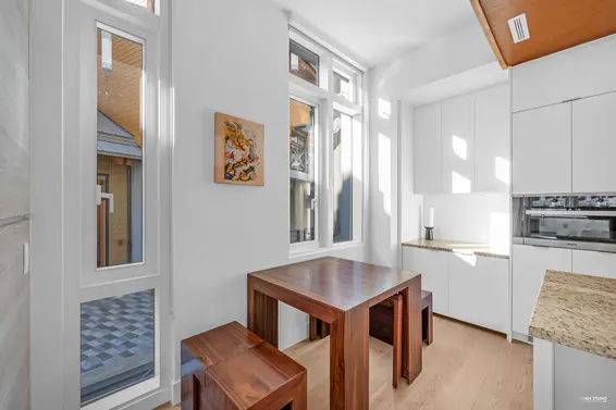 203 6697 Nelson Avenue, West Vancouver For Sale - image 11