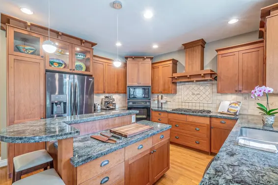 550 Keith Road, West Vancouver For Sale - image 12