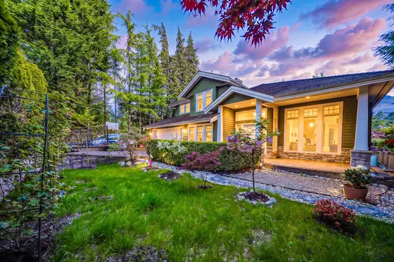 550 Keith Road, West Vancouver For Sale - image 2