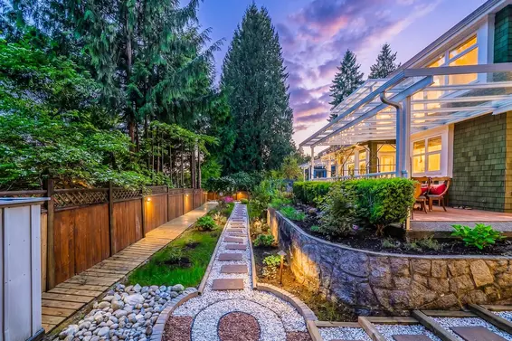 550 Keith Road, West Vancouver For Sale - image 32