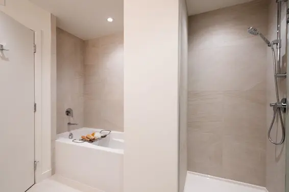 520 755 Harbourside Drive, North Vancouver For Sale - image 25