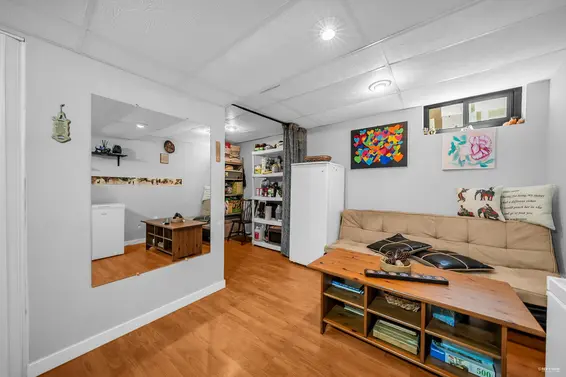 16 225 West 14th Street, North Vancouver For Sale - image 25