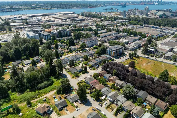 1547 Crown Street, North Vancouver For Sale - image 9