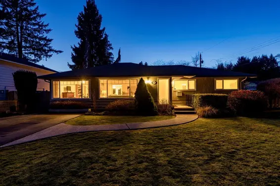 2693 Poplynn Drive, North Vancouver