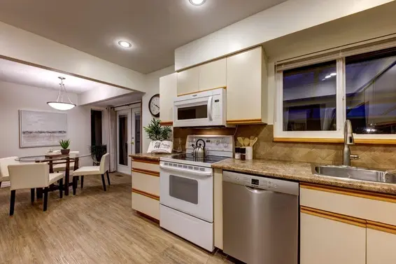 2693 Poplynn Drive, North Vancouver For Sale - image 16