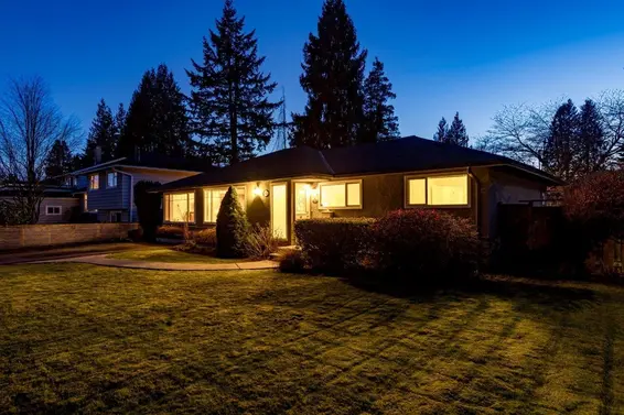 2693 Poplynn Drive, North Vancouver For Sale - image 2