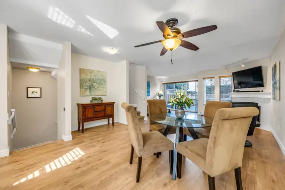 103 245 West 15th Street, North Vancouver